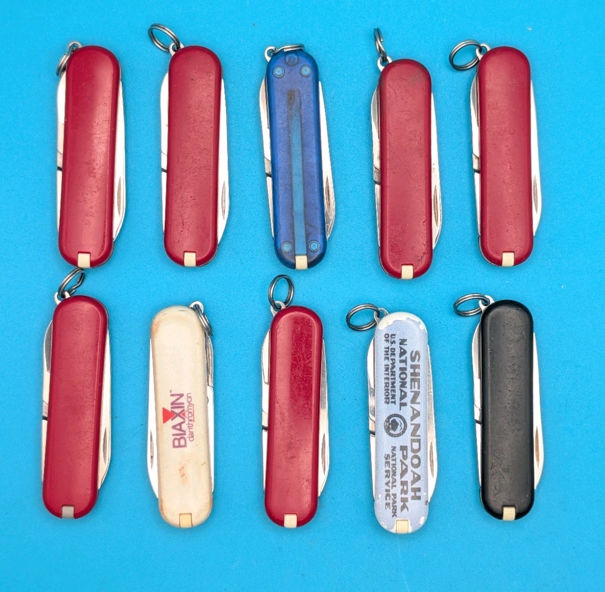 Lot of 10 Victorinox Classic Swiss Army Knife Multi Tools!