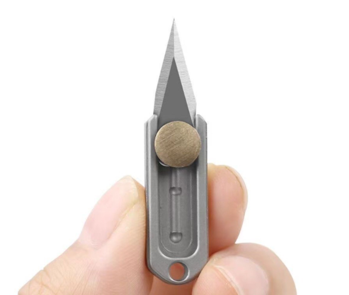 Titanium Alloy Brass Mini Knife Blade Survival Escape Key Chain Pendant EDC TOOL