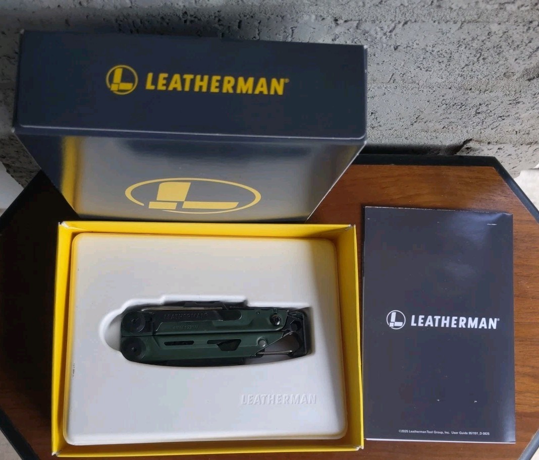 Leatherman Signal 19-in-1 Multi-Tool Green Topo Blade. Nylon Sheath NOT Included