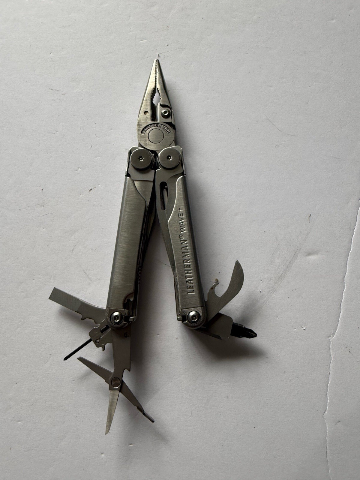 Leatherman Wave Plus + Multi-Tool! SILVER & BLACK! WITH SHEATH! FAST SHIPPING
