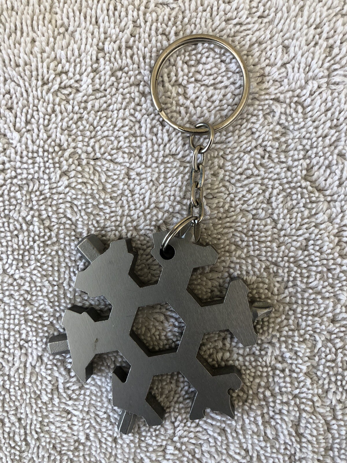 Unique Portable 6 Sided Stainless Steel Snowflake Shape Key Chain Multi Tool