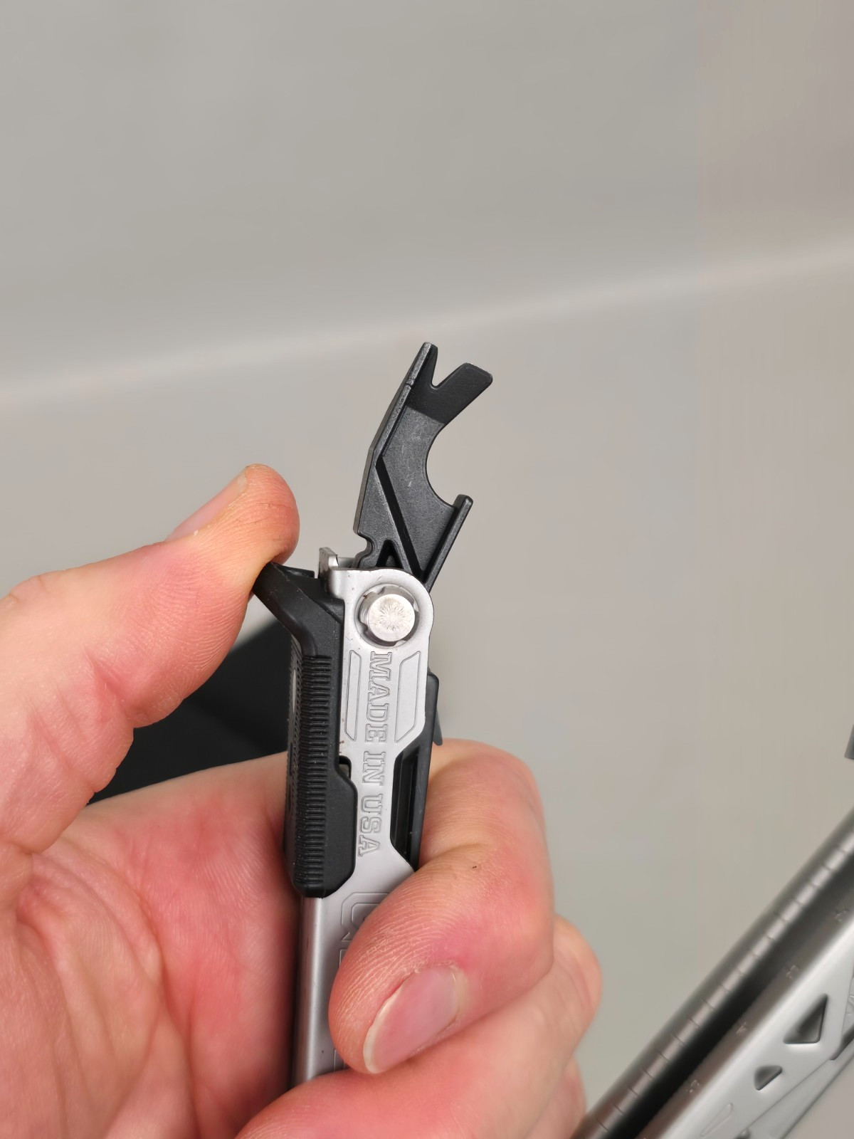 GERGER MADE IN USA Center Drive Multi-Tool w/Deployable Pliers and MOLLE Sheath