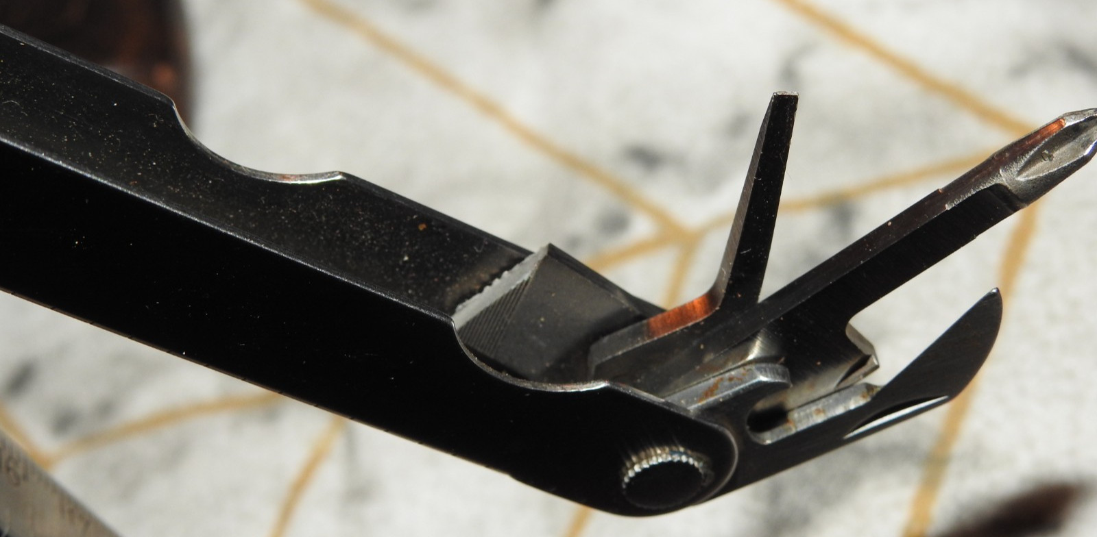 vtg 90’s USA Leatherman Tool Multitool With Leather Sheath (1 broken)