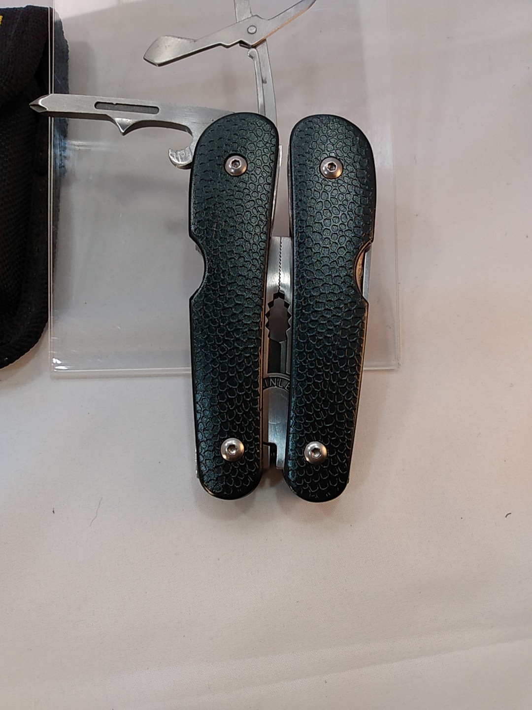 BLACKSTONE Multi Tool with Nylon Pouch – Pliers, Knife, Screwdrivers Sheath