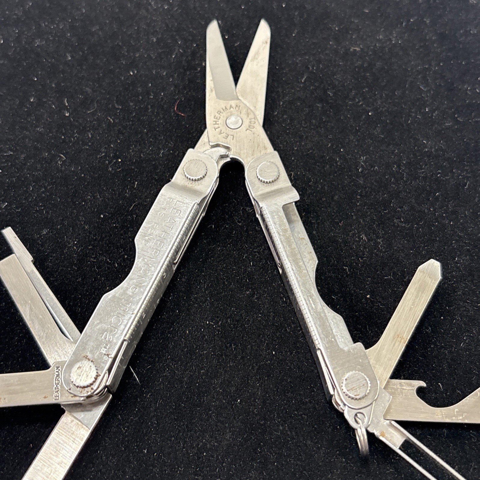 Leatherman Micra Keychain Multi-Tool Knife Scissors Stainless Steel Pat Pend