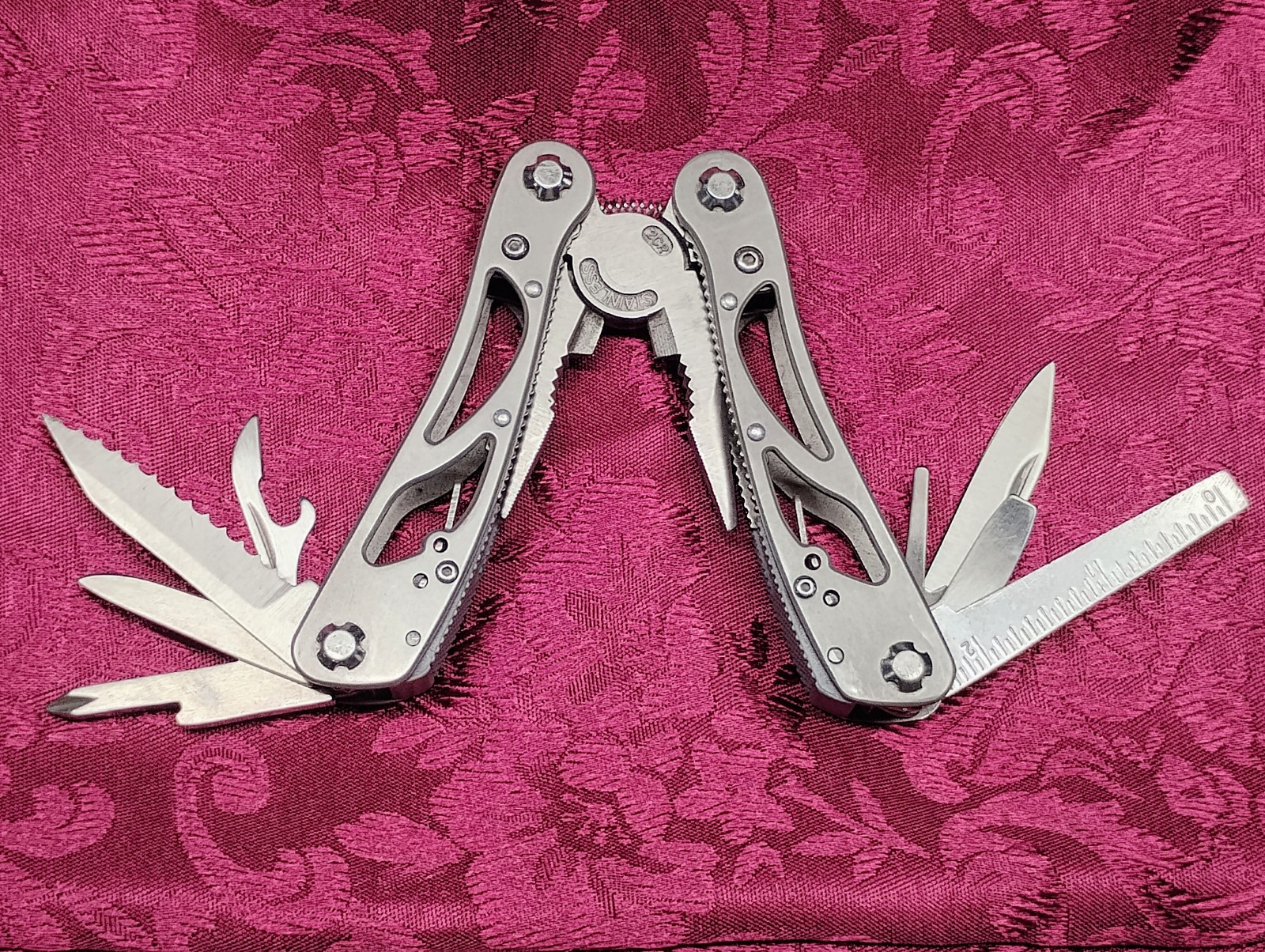 Winchester Multi Tool Mens Pocket Knife Fishing Hunting Shooting Pliers Sheath