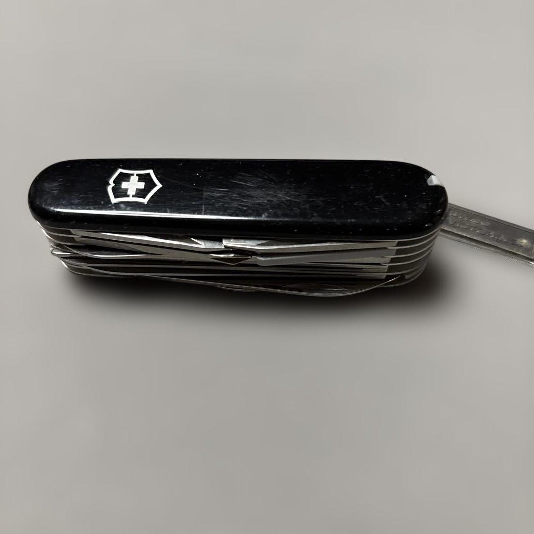 Victorinox Swiss Army Knife No.1.5793.30 Black Multi Tool