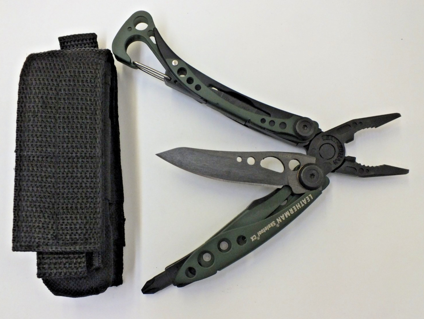 Leatherman Skeletool CX Multitool Green w/ sheath 154CM