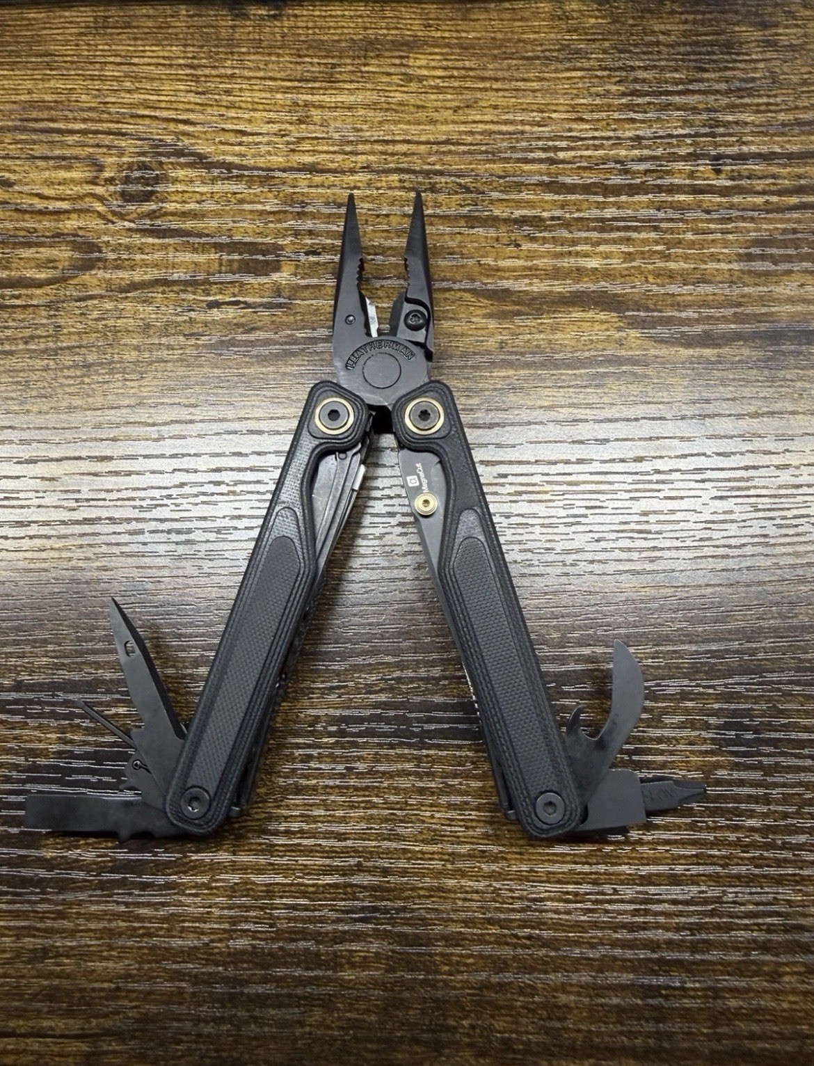 Leatherman Wave Alpha Multitool Black Obsidian New (Open Box)