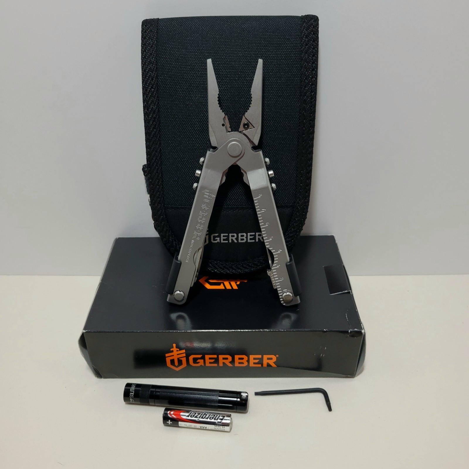 Gerber ‎MP600 Multi-Tool Pliers +Sheath+Flashlight ✨️New Maintenance Kit G07570N