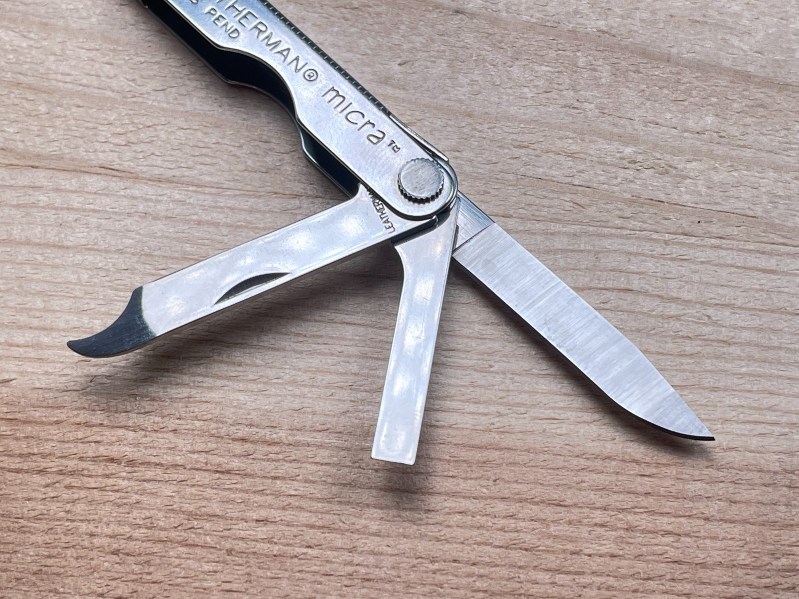 Leatherman Micra Stainless Steel Multi-tool Knife 03/06 Pat Pend. – Very Nice