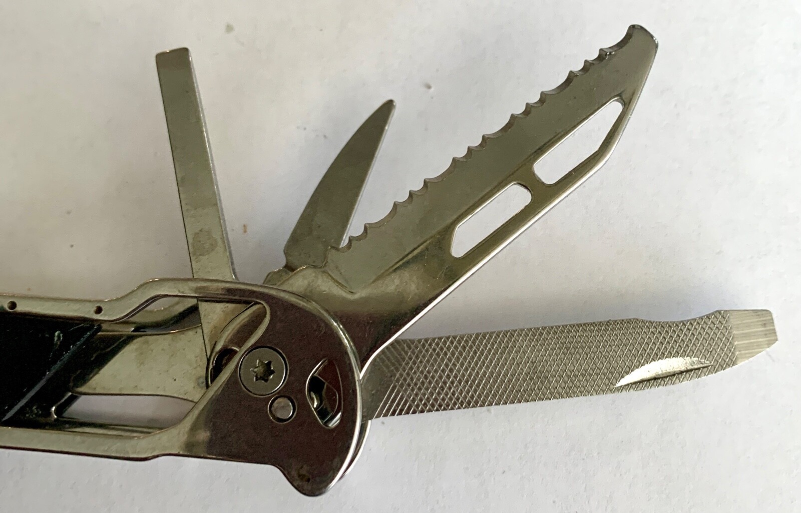 PRO-4 POWER TACTICAL 12-IN-1 MULTI-TOOL PLIERS, CHROME TONE METAL & BLACK