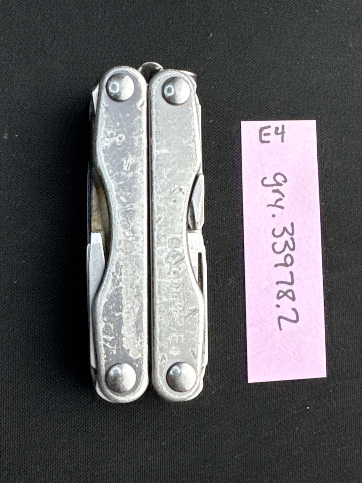 Leatherman Squirt E4 Multi-Tool w/Wire Strippers Gray