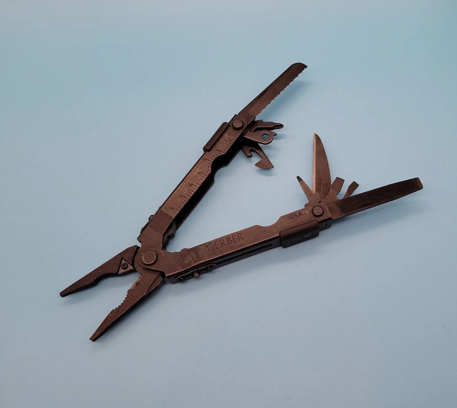 Gerber USA Multiplier MP600 Multi-Tool Black Needle Nose Pliers Carbide Cutters