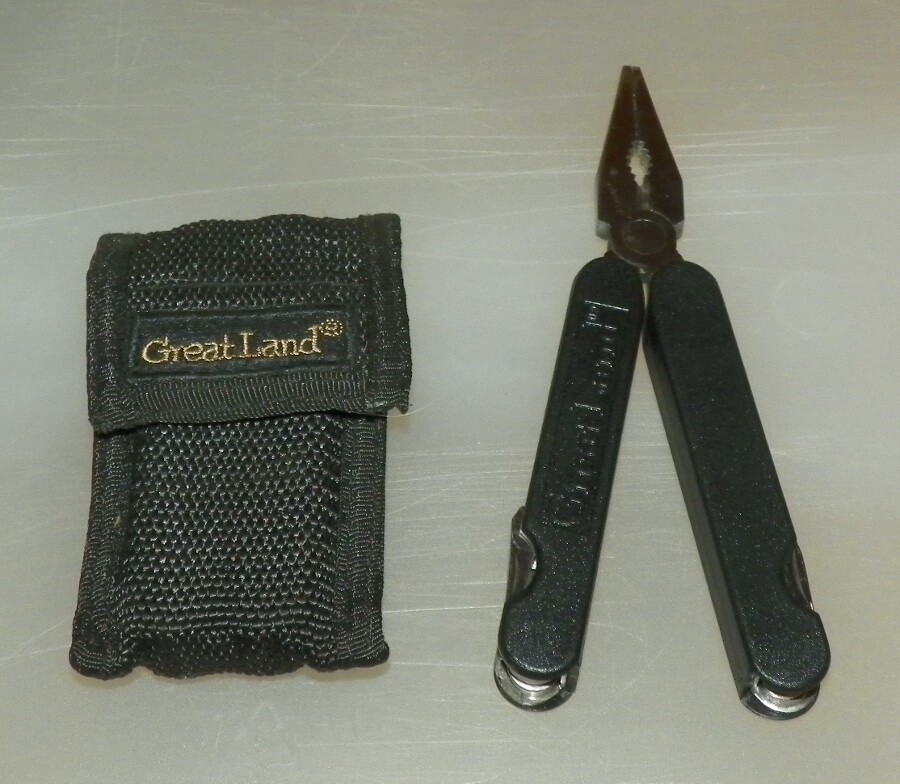 Great Land – Multi Tool w/ Carry Case