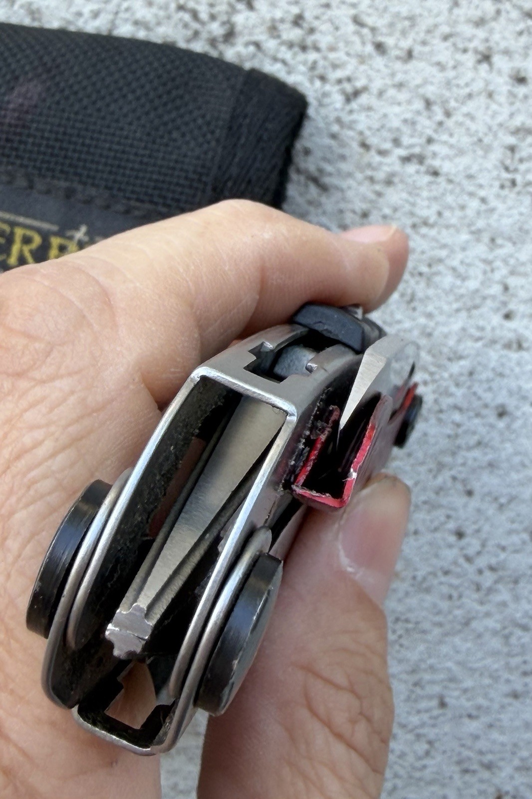 GERBER OCTANE RED/SILVER MULTI-PLIER MULTI TOOL IN SHEATH DISCONTINUED, RARE
