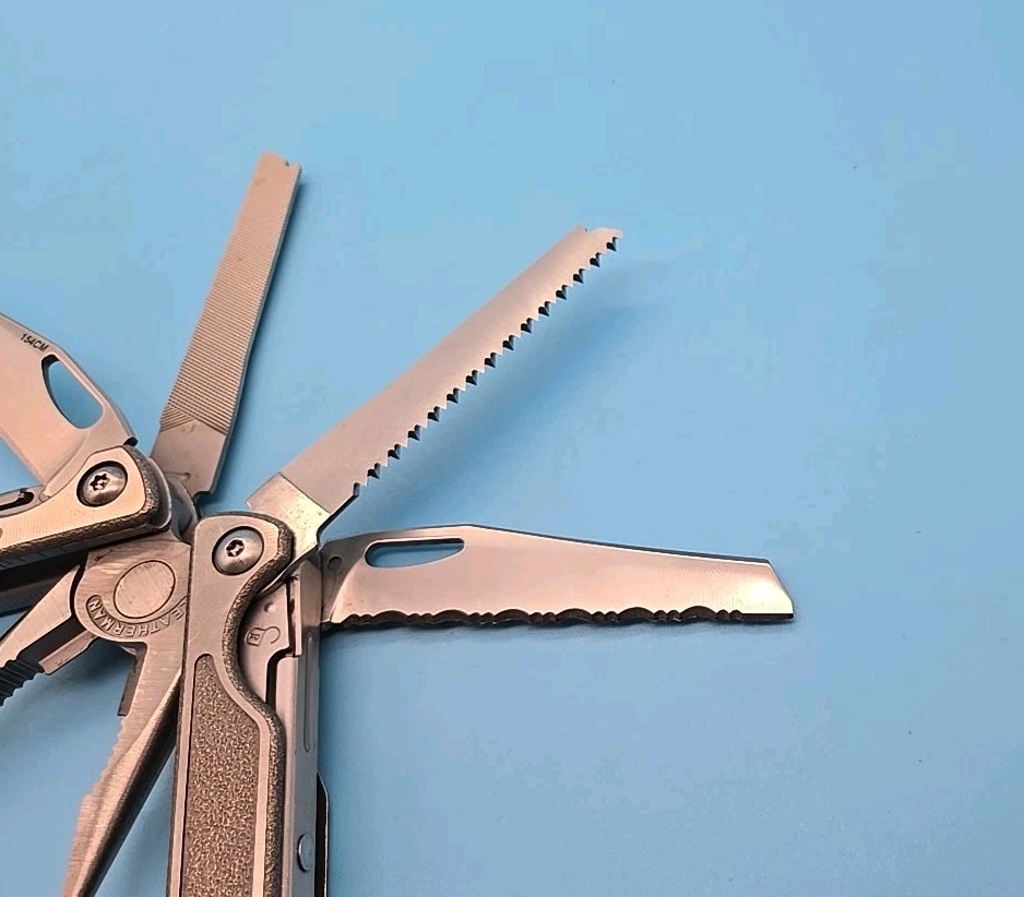 Leatherman Charge Ti Multi-Tool w/ Sheath – Dated 0205 – 154CM Blade – Retired