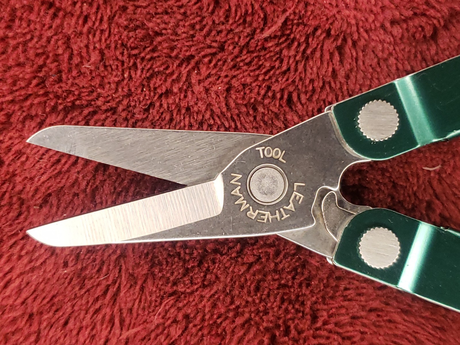 Leatherman Micra Green Multitool Aaron DeVore print