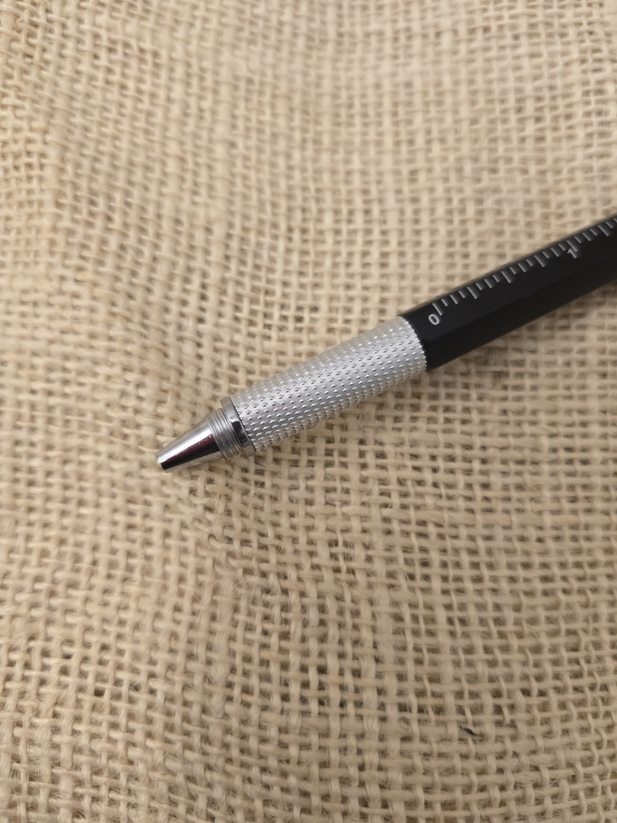 6-in-1 Multifunctional Tool Pen