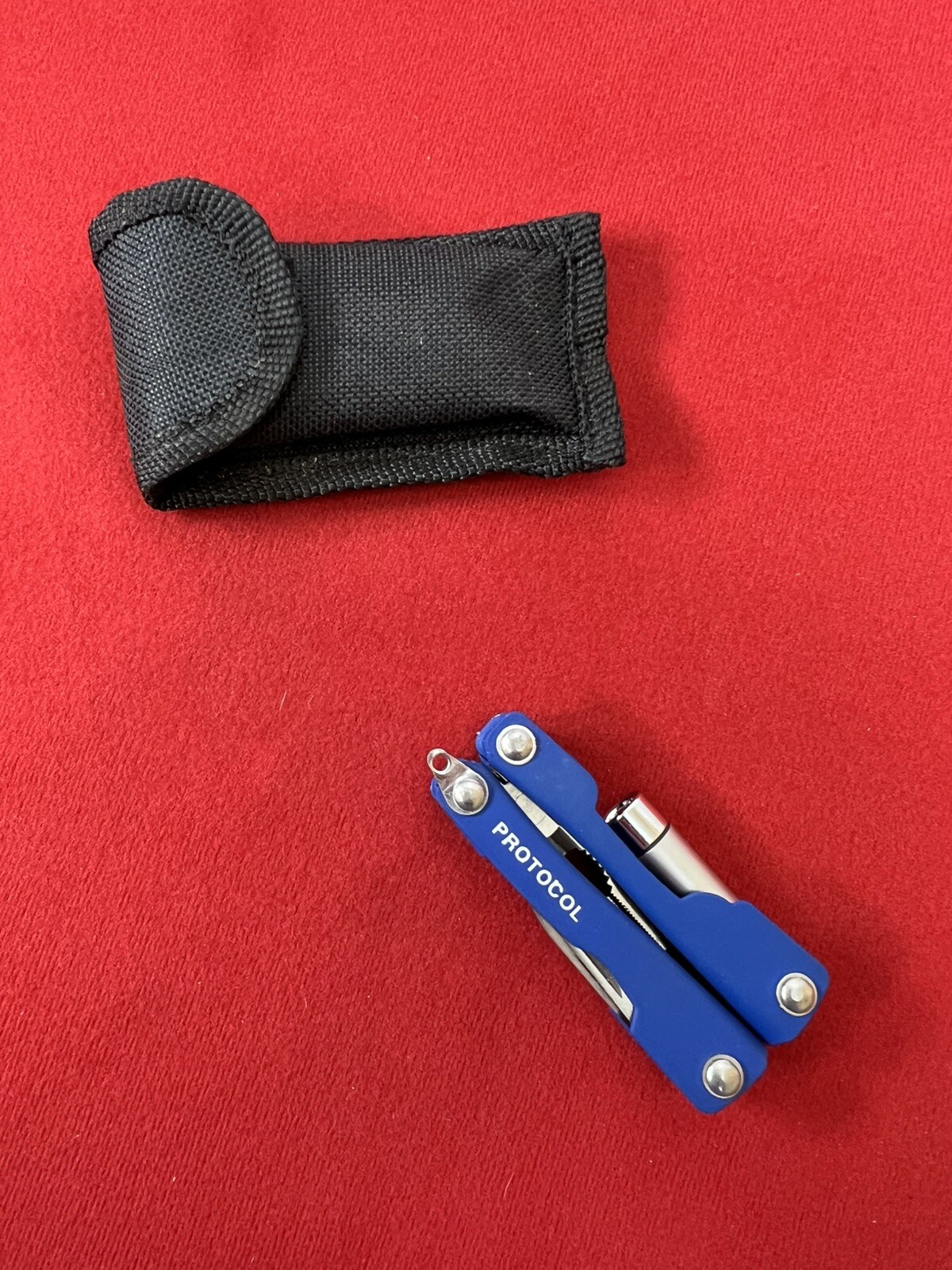PROTOCOL 8 FUNCTION MINI MULTI TOOL WITH SHEATH – Pliers, Flashlight, Etc. – NOS