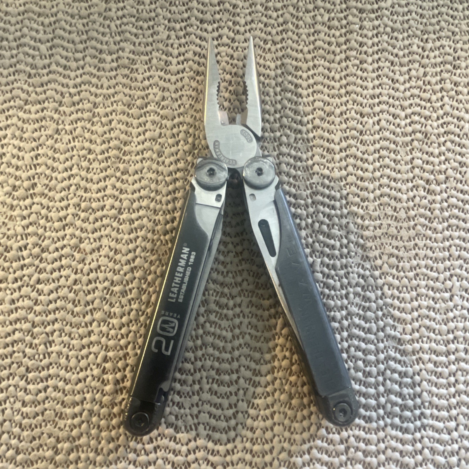 Limited Edition LEATHERMAN 20th Anniversary Original Wave Multitool