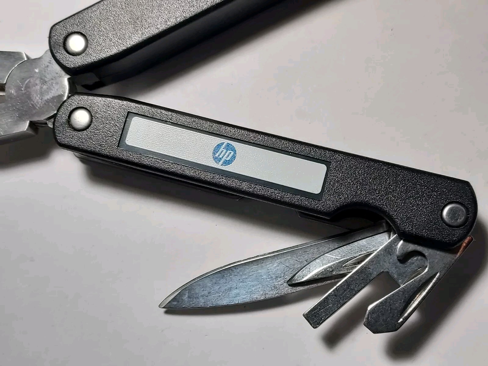 Pliers Multi Tool advertising HP with nylon pouch
