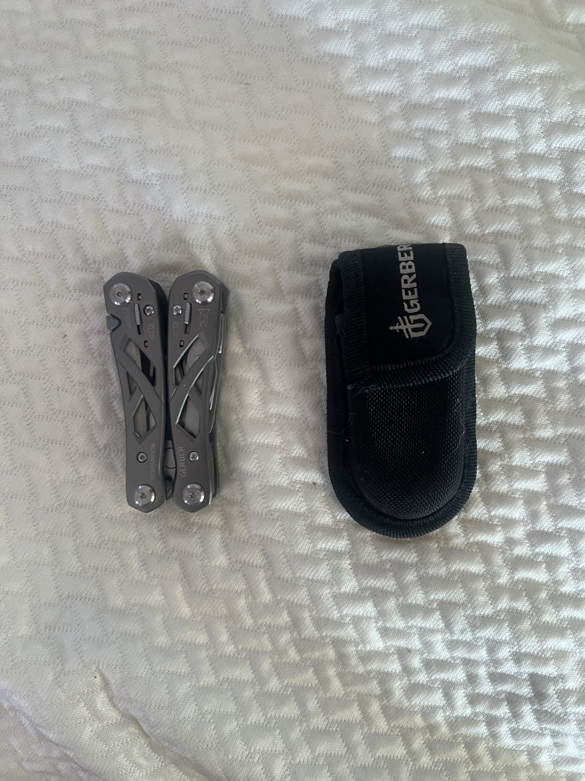 Gerber Suspension Tool W/12 Tools-Butterfly Opening