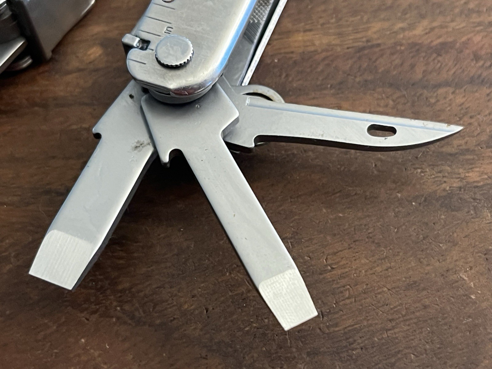 Leatherman Super Tool 300 Multitool SUPER NICE!! w/Sheath