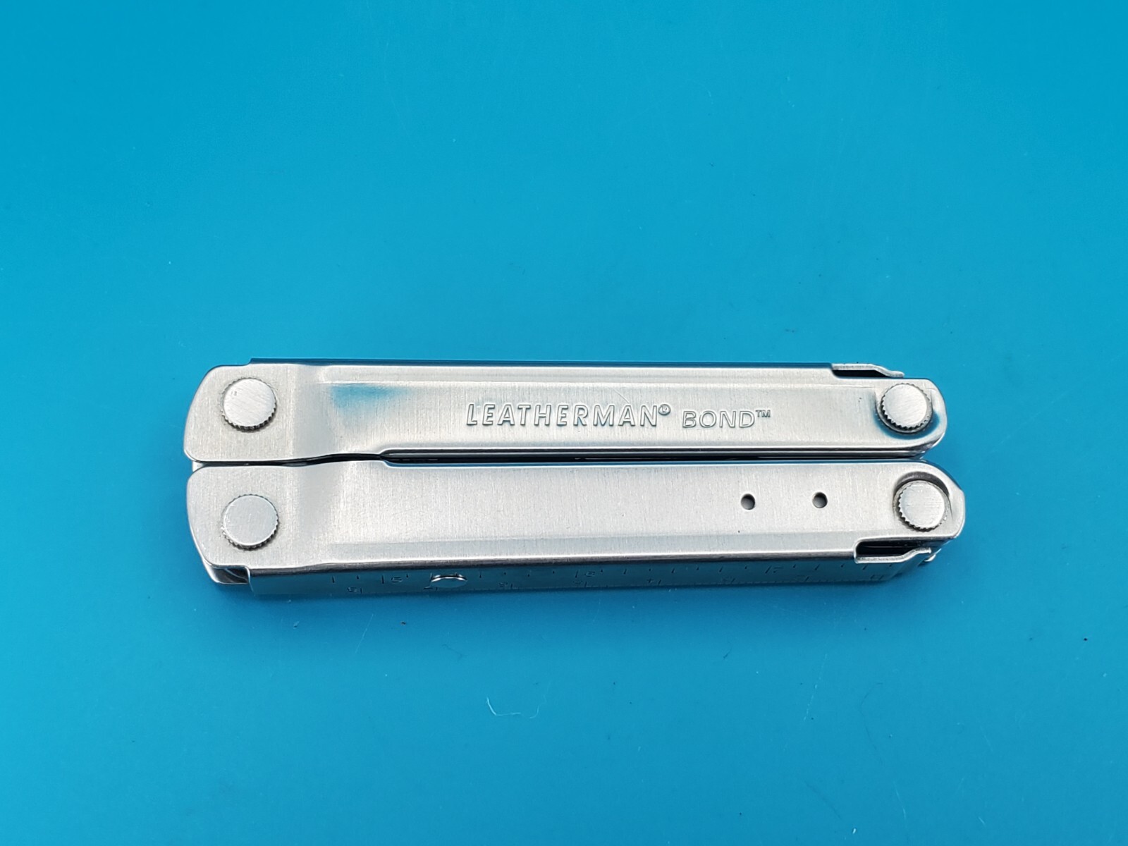 LEATHERMAN Bond Multitool, Stainless Steel Everyday Tool!