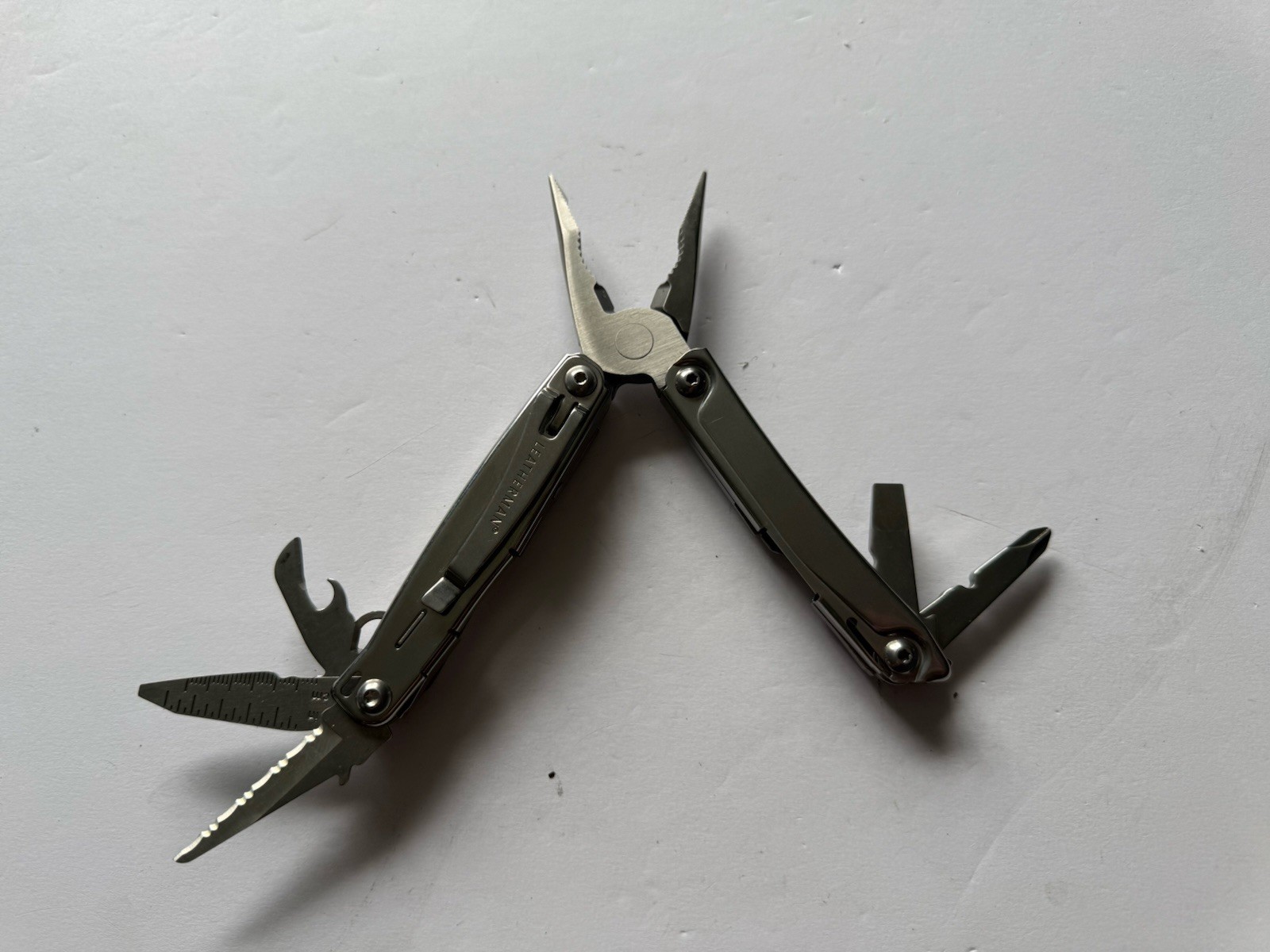 Leatherman Bolster Multi-Tool 12 Function Pliers Knife FAST SHIPPING