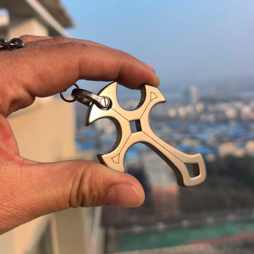 TC4 Titanium Alloy EDC Tool （Including chain+Horseshoe Buckle+Key ring）