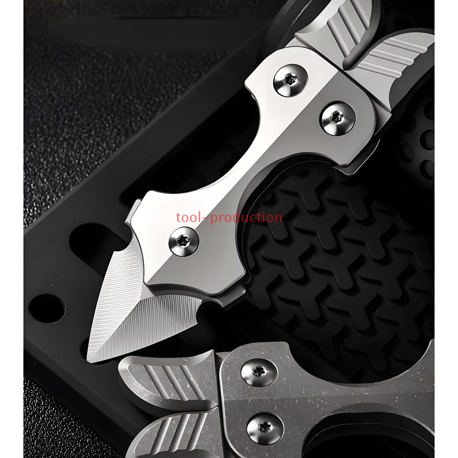 Titanium Alloy EDC Multi-Tool Pry Bar with Sheath Outdoor Camping Gear