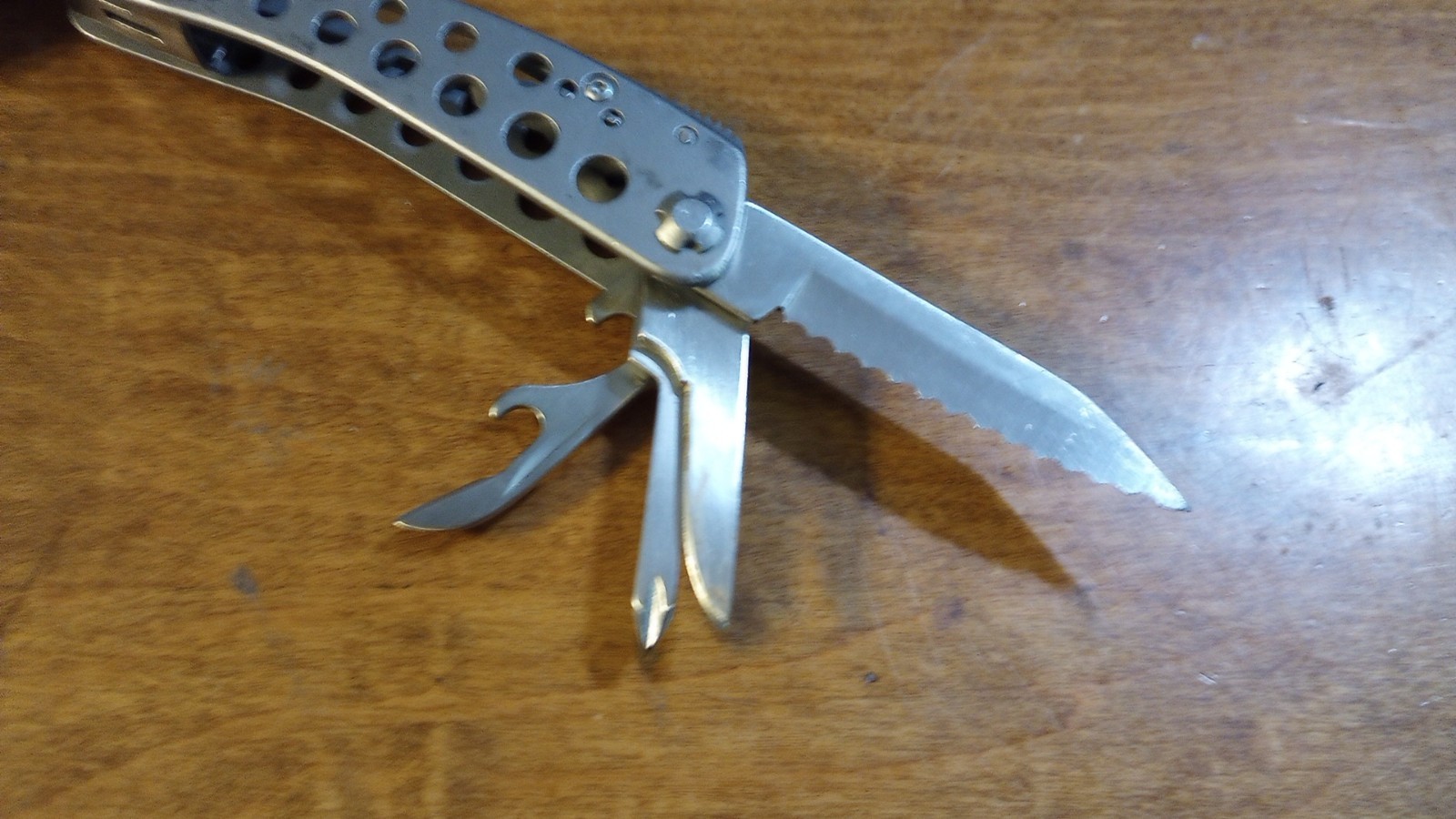 Winchester RARE Stainless Steel Multi-Tool Pocket Knife 9 N 1