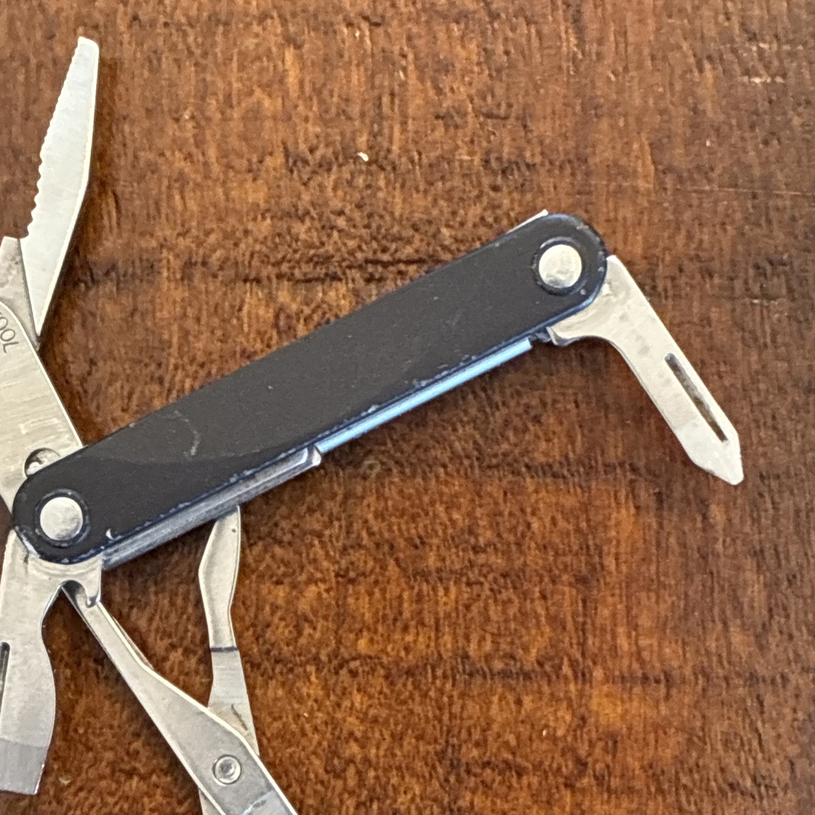 Leatherman Squirt PS4 Multi Tool, Knife, Pliers – Black – Excellent