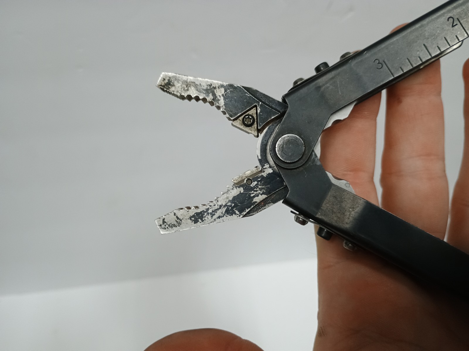 Gerber MP600 Multi Tool Multi plier Military Issue Black Camo Sheath w/Allen Key