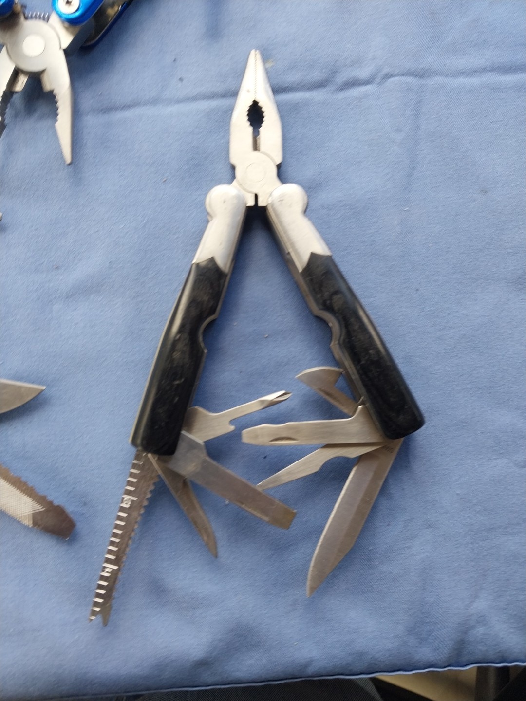 3 Survival Tool – Foldable With Multiple Gadgets