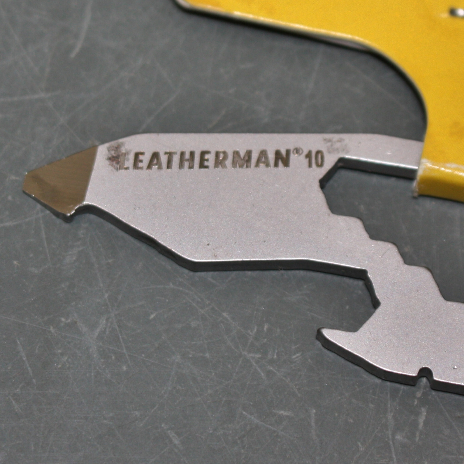 DAMAGED – Leatherman Keychain Multi-Tool 832125, By The Numbers #10, Metric