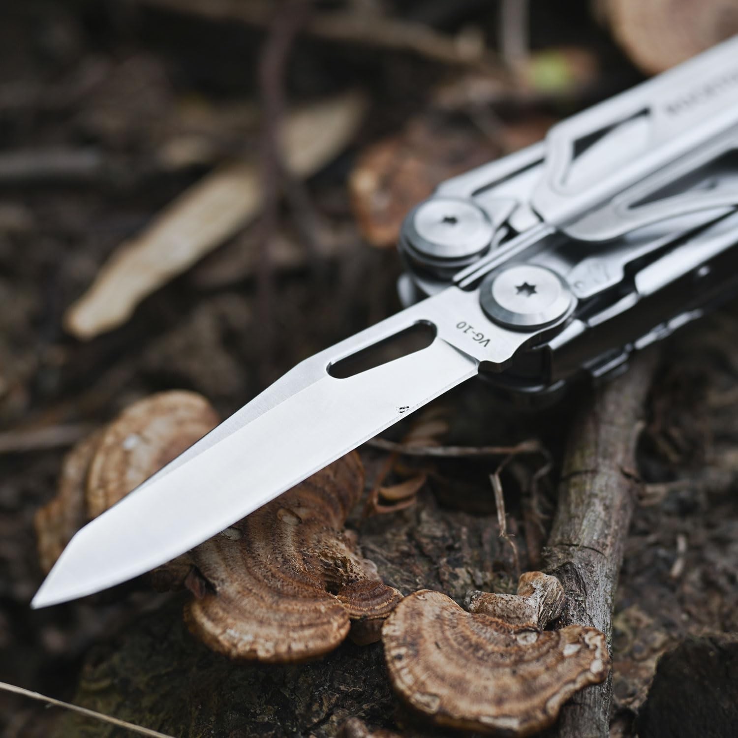 SK05 Multitool, VG10 Knife Blade, 29-in-1 Multi tool Pliers, Replaceable Wire…
