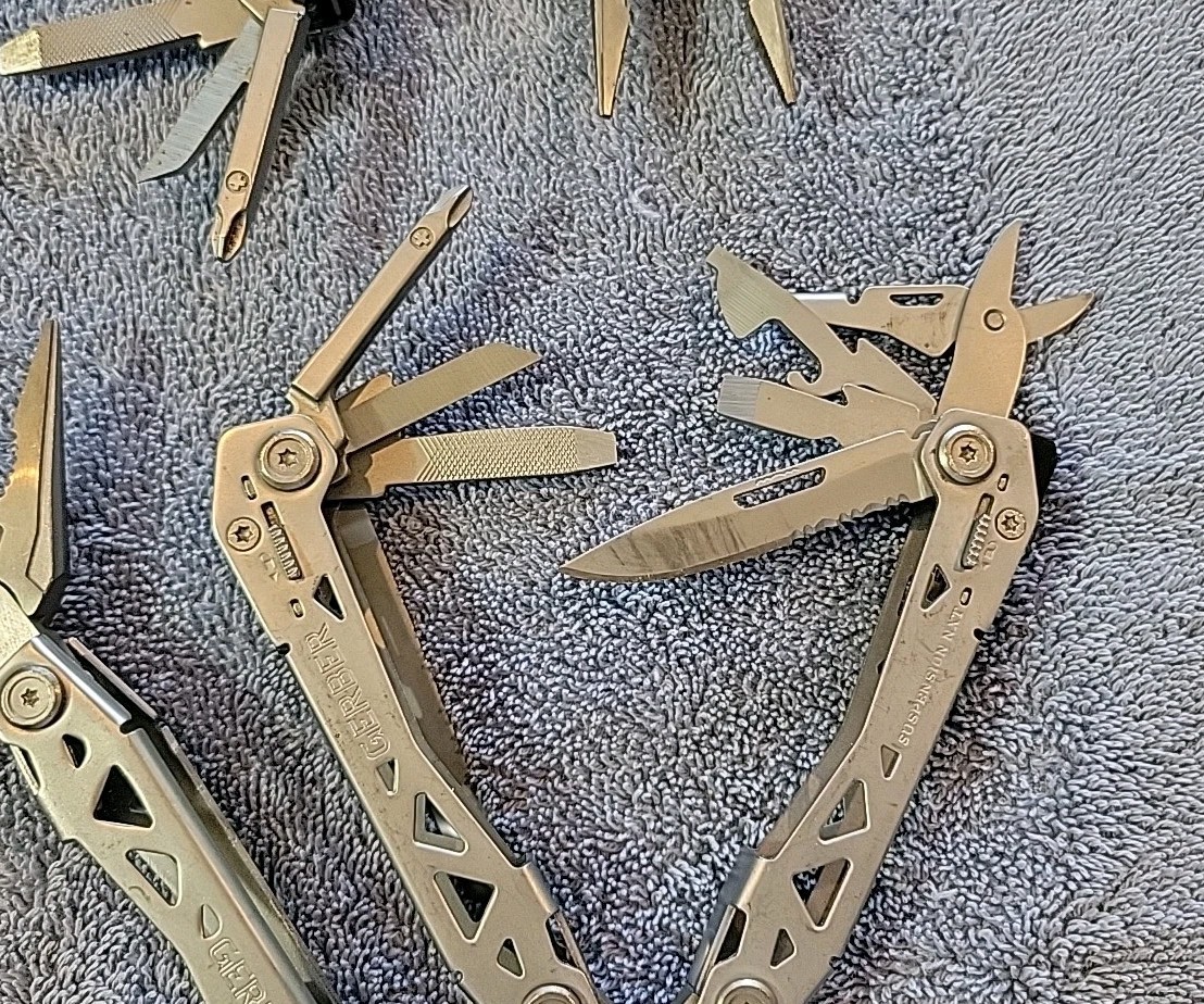 Gerber Suspension NXT Multi Tools – LOT OF 12 – Pliers, Scissors, Knife, File
