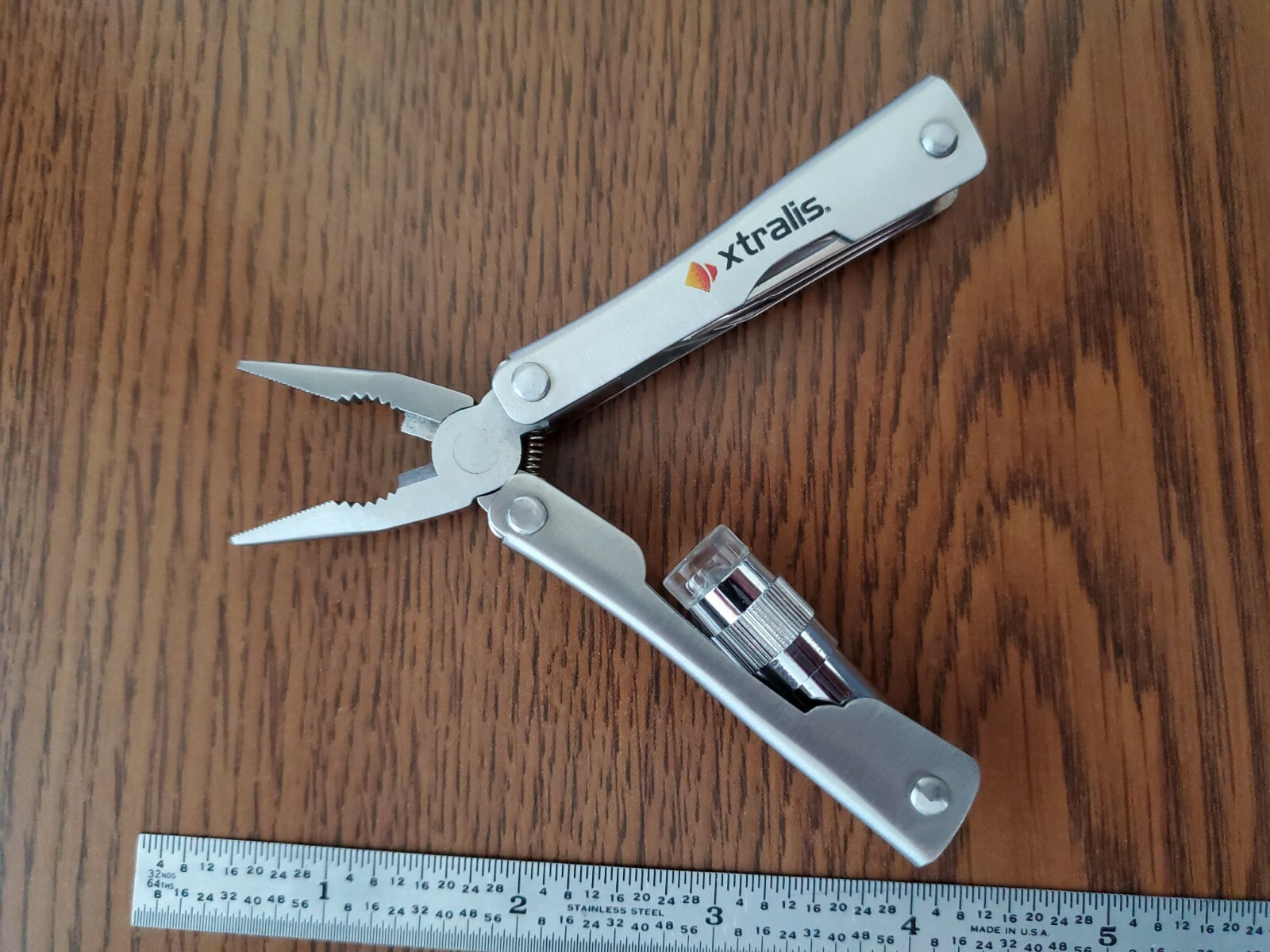Small EDC multitool Xtralis branded