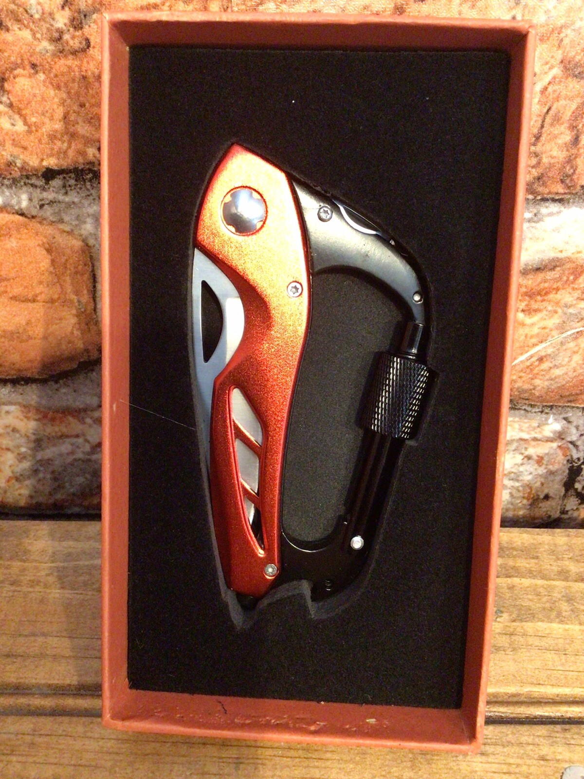“Fix-it” Brand Carabiner Multi-tool Great for Campers, Hikers, DIY’s Great Gift