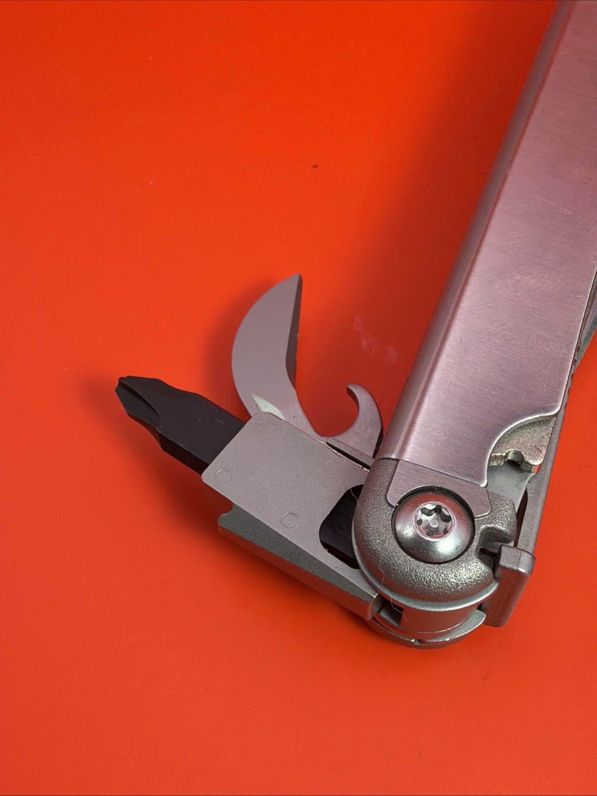 LEATHERMAN WAVE+ Plus Silver 18 Multi-Tool USA- Excellent Condition