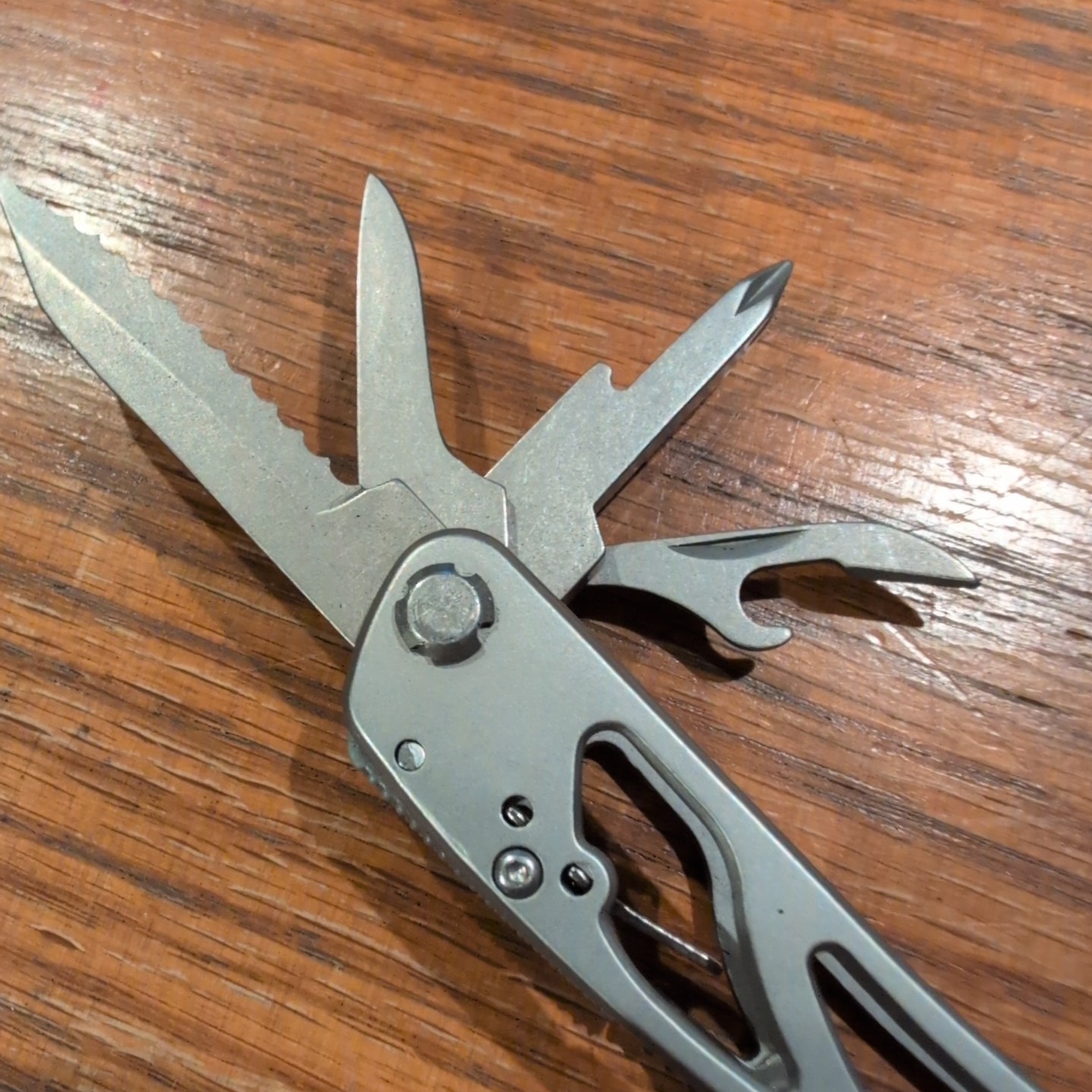 Winchester Multi-Tool w/ Nylon Sheath Stainless Steel Pocket Knife Pliers