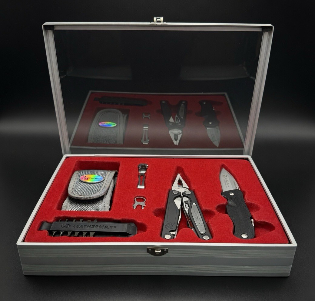 Leatherman Charge AL Limited Edition 25th Collector’s Anniversary Set w/ Crater