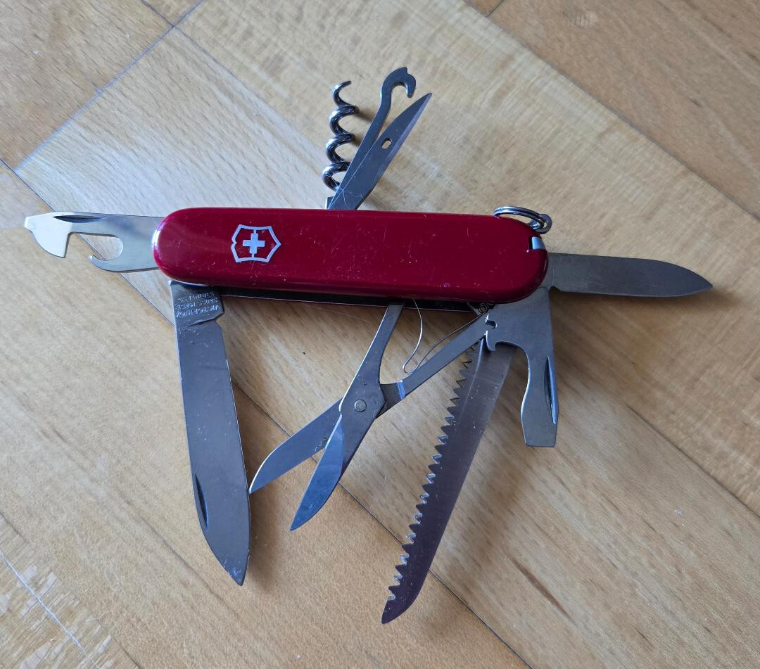 Victorinox Swiss Army Knife, 9-in-1