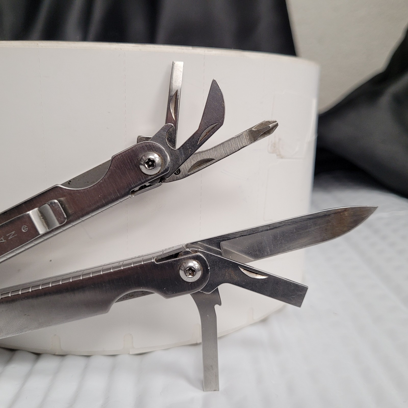 Leatherman SideClip Bass Pro Shops Multi Tool ~ Rare ~ Pre-Owned ~ NICE!! LOOK!!