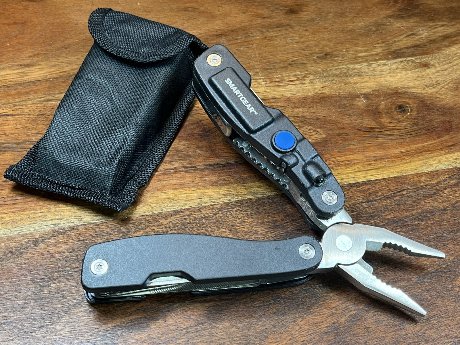 SmartGear USB Rechargeable Flashlight Multitool + Nylon Sheath