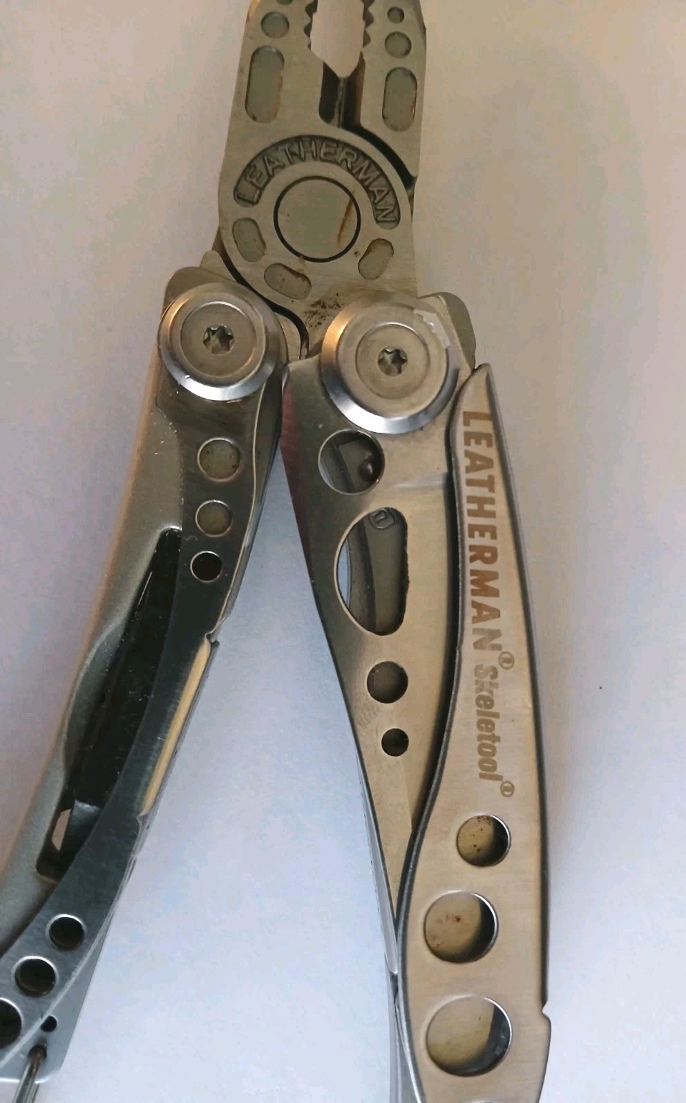 Leatherman Skeletool Topo Multi-Tool ! WITH SHEATH case !