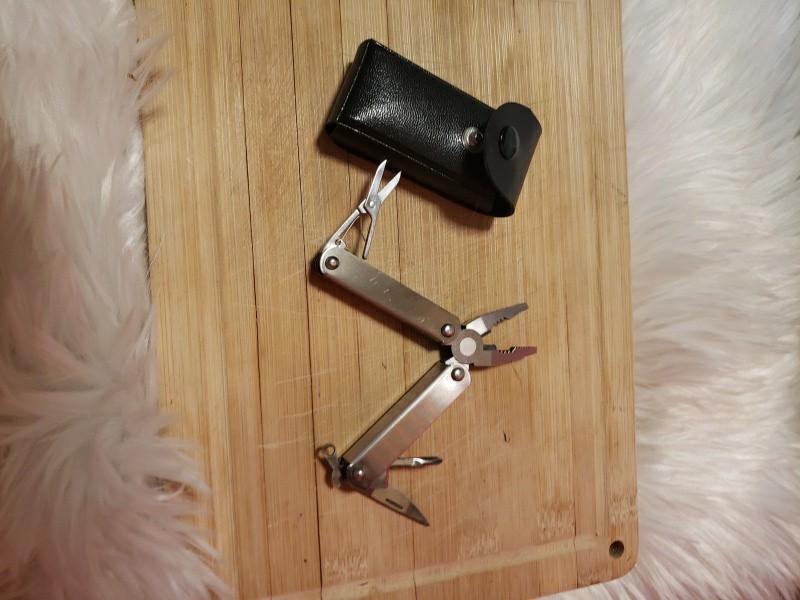 Stainless Steel Multi Tool Set with Leather Case – #838. GC. Unbranded