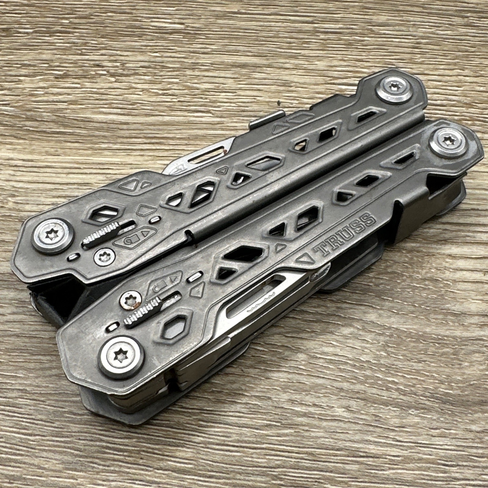 Gerber Truss Multi-Tool Pliers Knife Folding EDC FAST SHIPPING!